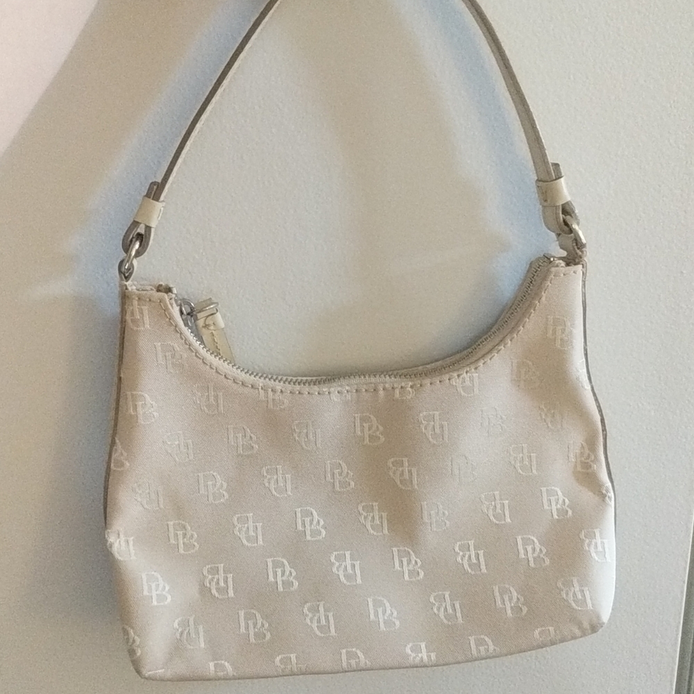 Authentic y2k Dooney and Bourke shoulder bag